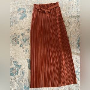 New Mix Pleated Maxi Skirt